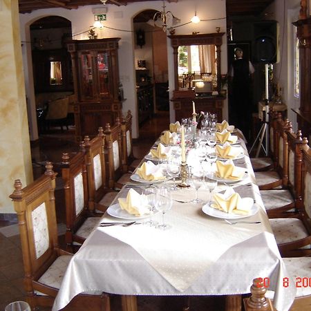 Hotel Razgorsek Веленье Экстерьер фото