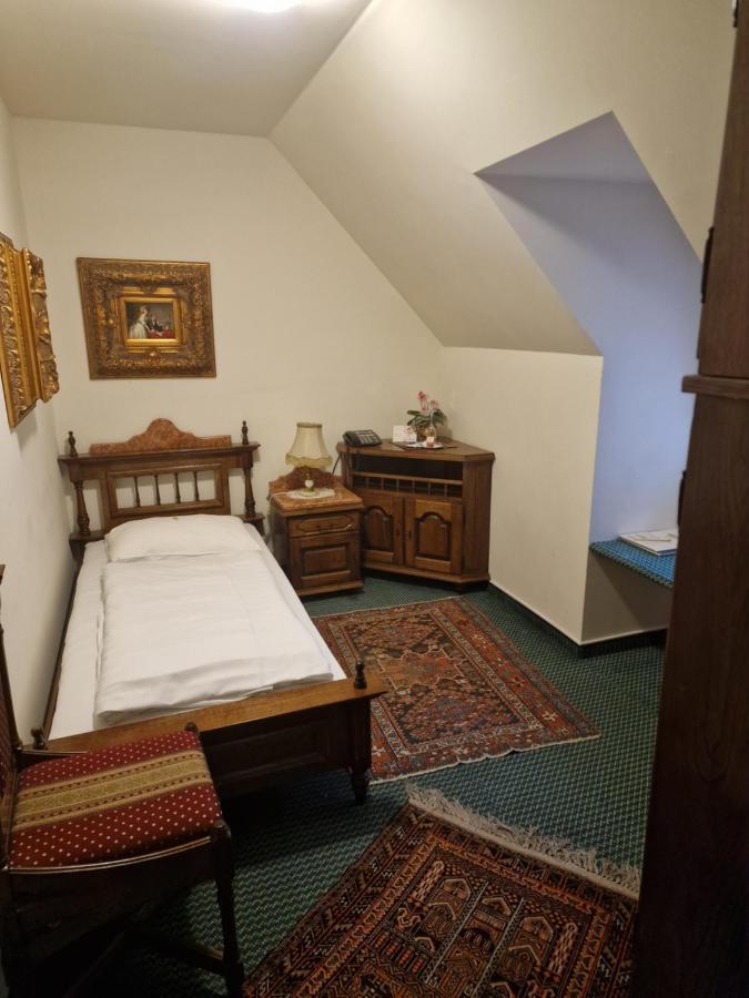 Hotel Razgorsek Веленье Экстерьер фото