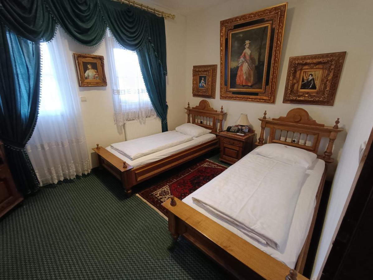 Hotel Razgorsek Веленье Экстерьер фото