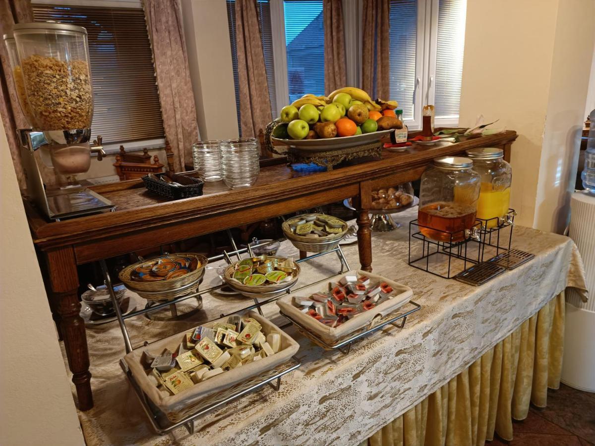 Hotel Razgorsek Веленье Экстерьер фото