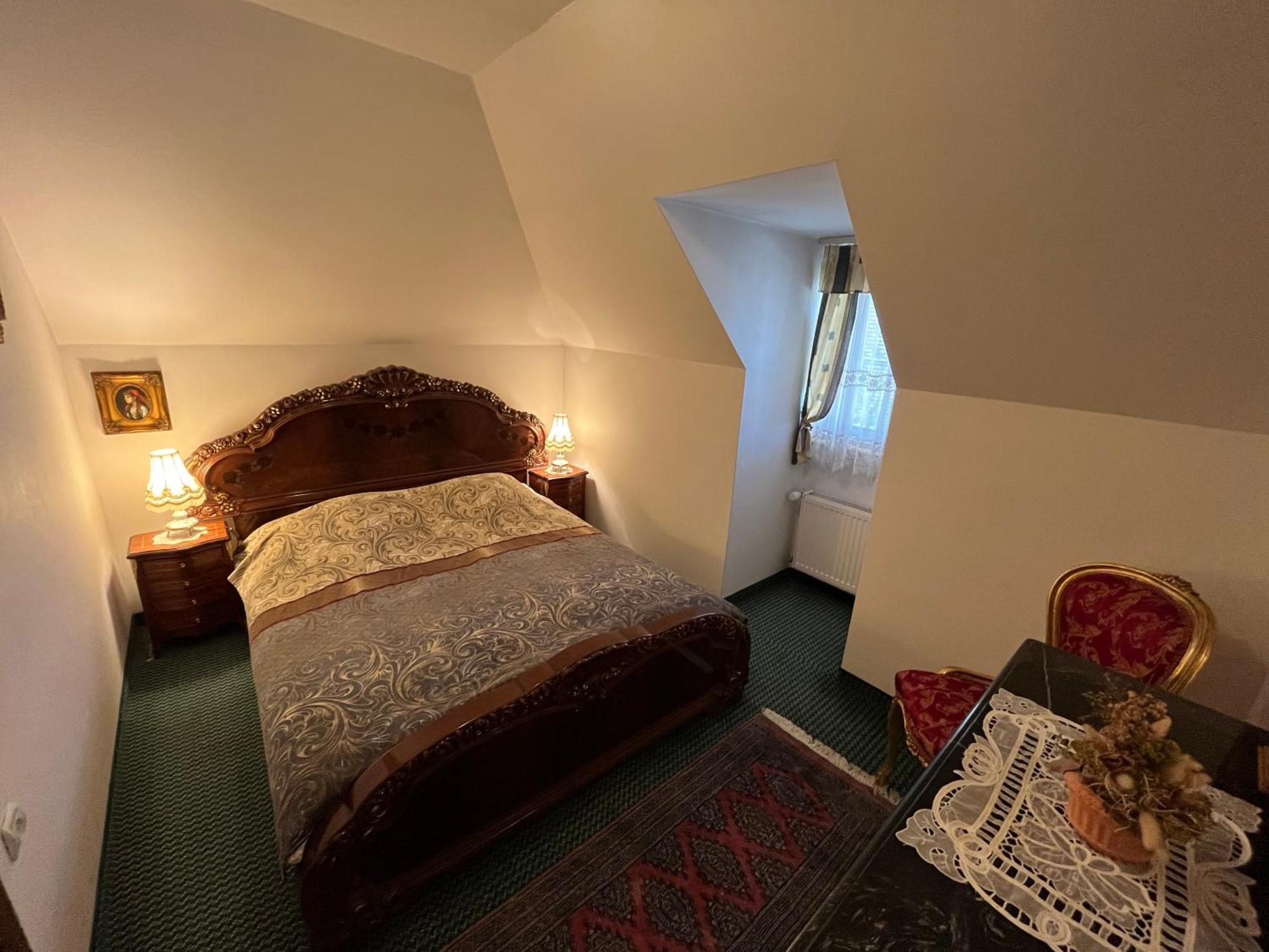 Hotel Razgorsek Веленье Экстерьер фото