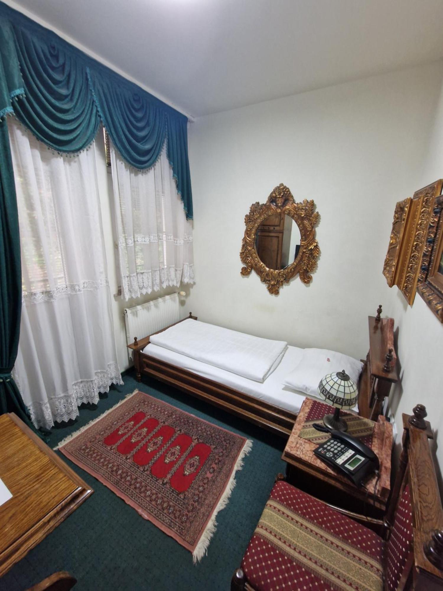 Hotel Razgorsek Веленье Экстерьер фото