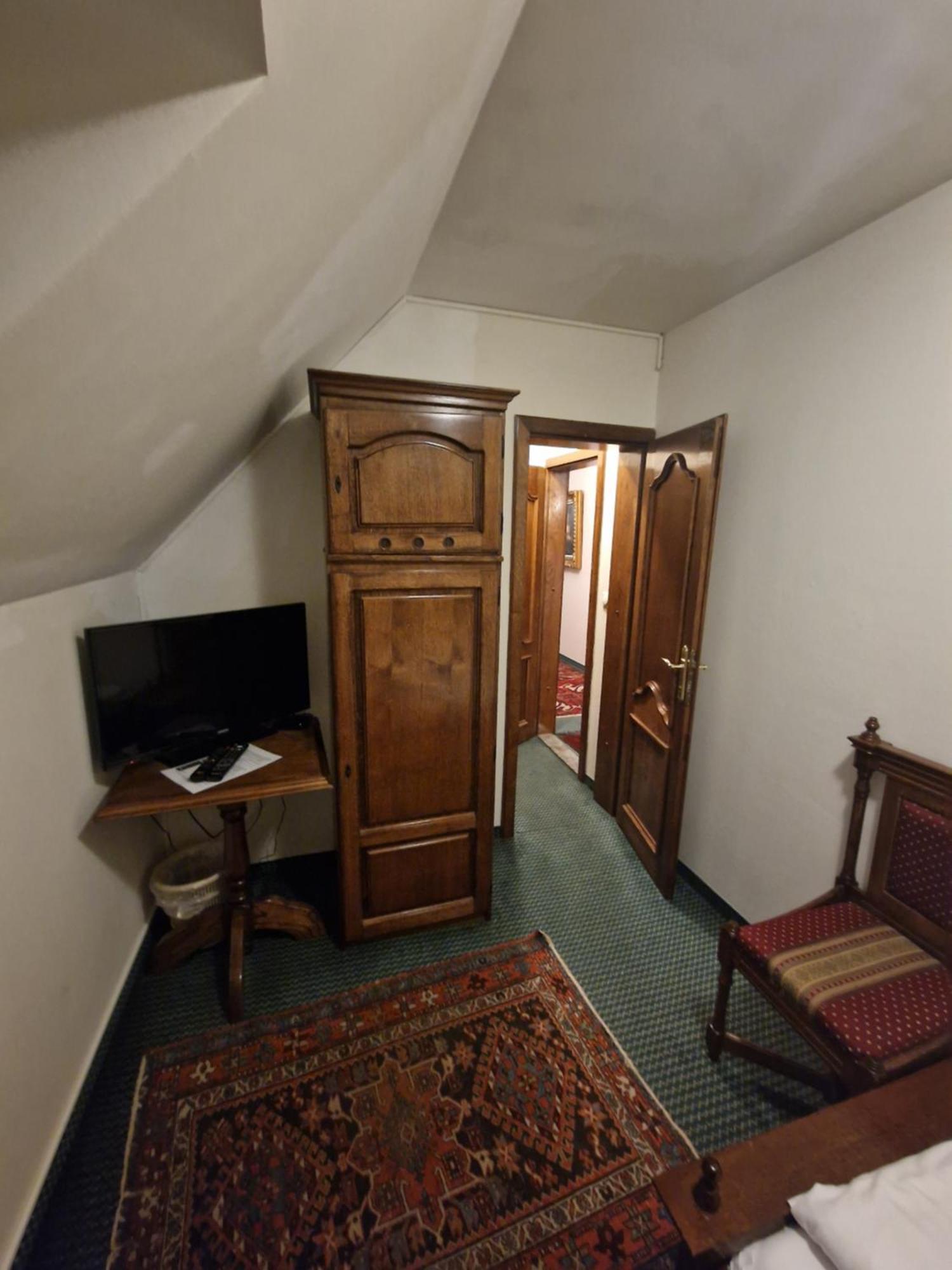Hotel Razgorsek Веленье Экстерьер фото