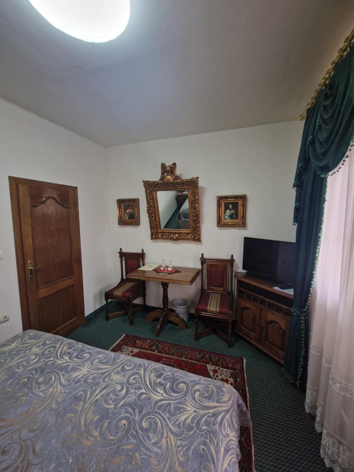 Hotel Razgorsek Веленье Экстерьер фото
