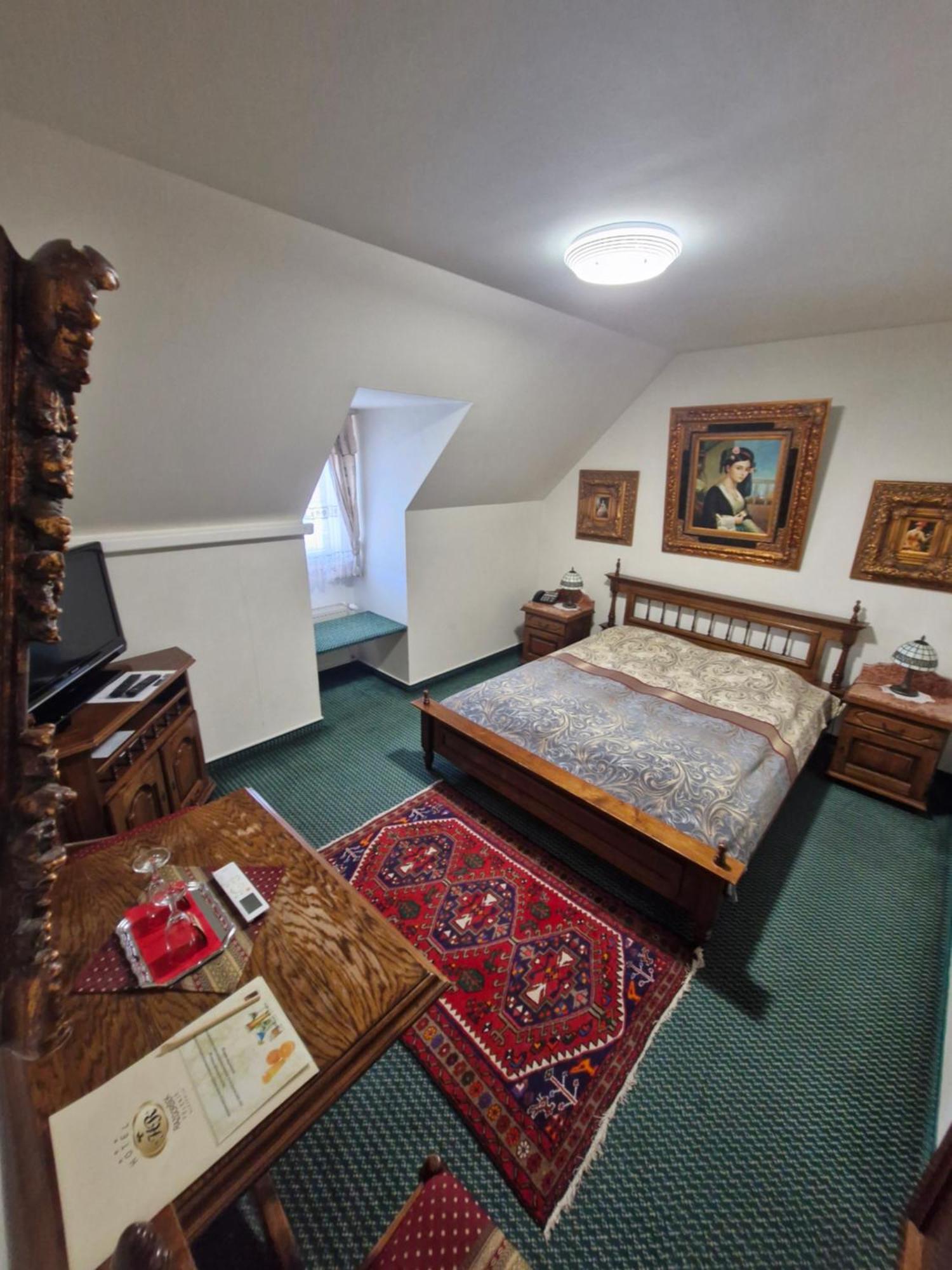 Hotel Razgorsek Веленье Экстерьер фото