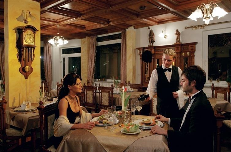 Hotel Razgorsek Веленье Экстерьер фото